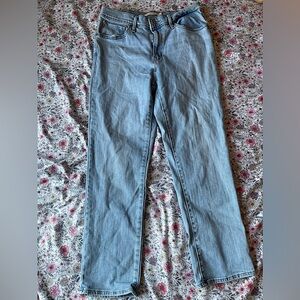 Women Levi’s High Rise Straight Crop